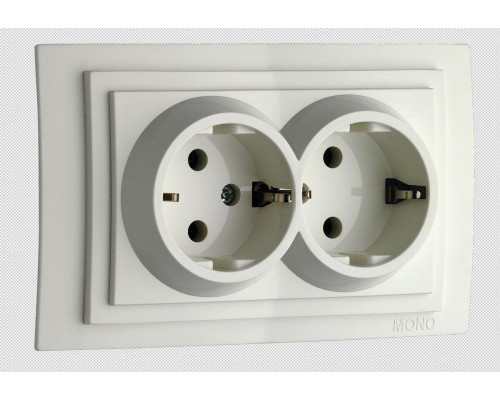 Розетка 2К+З двойная Mono Electric Larissa 16A 250V винтовое подключение белый 103-191904-120 Розетка 2К+З двойная Mono Electric Larissa 16A 250V винтовое подключение белый 103-191904-120