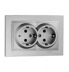 Розетка 2К+З двойная Mono Electric Despina 16A 250V винтовое подключение серебро 102-212104-120