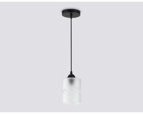 Светильник подвесной со стеклянным плафоном Ambrella light Traditional TR3409