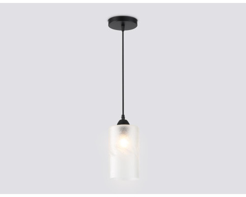 Светильник подвесной со стеклянным плафоном Ambrella light Traditional TR3411