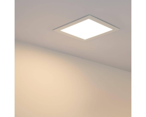 Встраиваемый светодиодный светильник Arlight DL-225x225M-21W Day White 020136 Встраиваемый светодиодный светильник Arlight DL-225x225M-21W Day White 020136