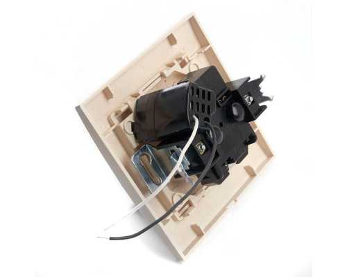 Розетка 2P+PE/USB Stekker Эрна со шторками слоновая кость PST16-9011-02 39237 Розетка 2P+PE/USB Stekker Эрна со шторками слоновая кость PST16-9011-02 39237