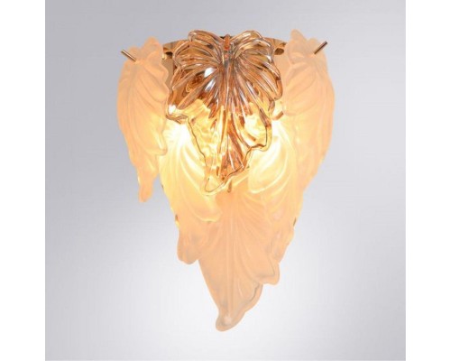 Настенный светильник Arte Lamp Lilly A4070AP-2GO