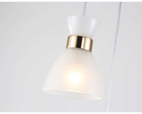 Светильник подвесной со стеклянными плафонами Ambrella light Traditional TR3402 Светильник подвесной со стеклянными плафонами Ambrella light Traditional TR3402