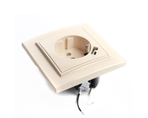 Розетка 2P+PE/USB Stekker Эрна со шторками слоновая кость PST16-9011-02 39237 Розетка 2P+PE/USB Stekker Эрна со шторками слоновая кость PST16-9011-02 39237