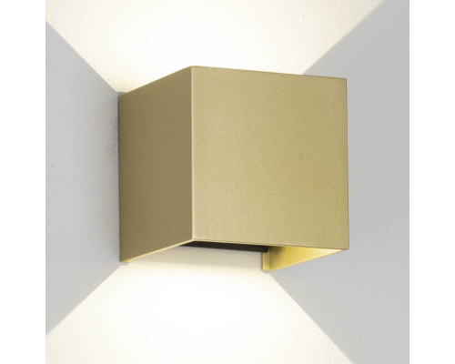 Настенный уличный светильник Mantra DAVOS 9226 Настенный уличный светильник Mantra DAVOS 9226