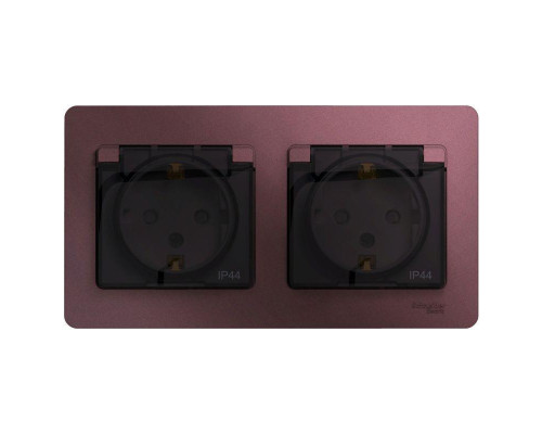 Розетка двойная 2К+З Systeme Electric Glossa 16A 250V со шторками баклажановая GSL001147 Розетка двойная 2К+З Systeme Electric Glossa 16A 250V со шторками баклажановая GSL001147