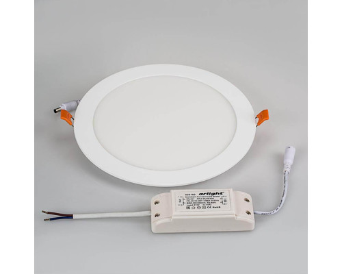 Встраиваемый светодиодный светильник Arlight DL-225M-21W White 020117 Встраиваемый светодиодный светильник Arlight DL-225M-21W White 020117