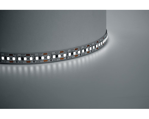 Светодиодная лента Feron 17W/m 180LED/m 2835SMD холодный белый 5M LS615 41280 Светодиодная лента Feron 17W/m 180LED/m 2835SMD холодный белый 5M LS615 41280