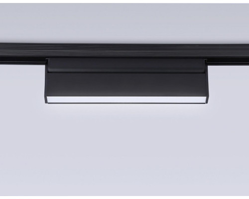 Трековый светодиодный светильник Ambrella light Track System Magnetic GL4062 Трековый светодиодный светильник Ambrella light Track System Magnetic GL4062