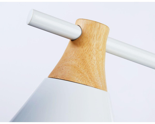 Подвесная люстра Ambrella light Traditional TR8196