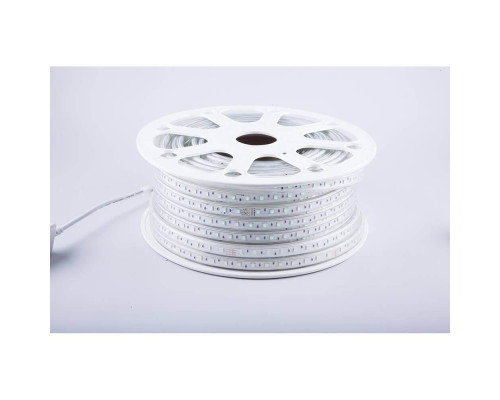 Светодиодная влагозащищенная лента Feron 11W/m 60LED/m 5050SMD RGB 50M LS706 32718 Светодиодная влагозащищенная лента Feron 11W/m 60LED/m 5050SMD RGB 50M LS706 32718