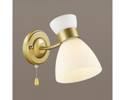 Бра Lumion Comfi Wilma 4535/1W