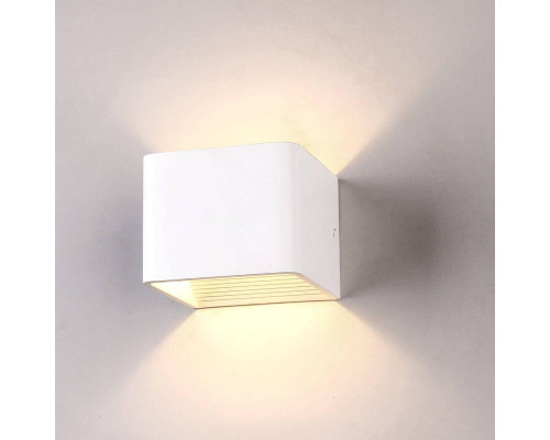 Настенный светодиодный светильник Elektrostandard Coneto Led белый MRL Led 1060 a040452 Настенный светодиодный светильник Elektrostandard Coneto Led белый MRL Led 1060 a040452