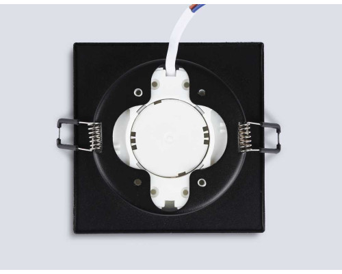 Светильник встраиваемый Ambrella Light TN6710 Светильник встраиваемый Ambrella Light TN6710