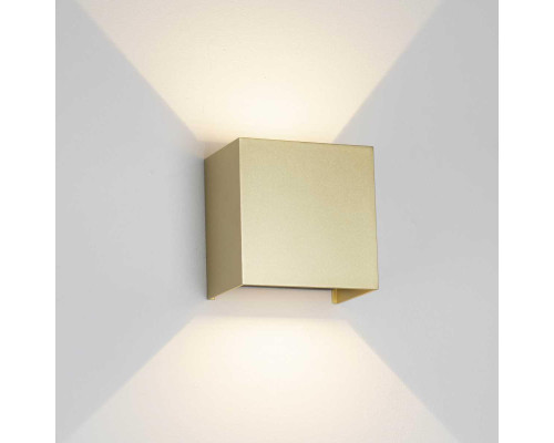 Настенный уличный светильник Mantra DAVOS 9225 Настенный уличный светильник Mantra DAVOS 9225