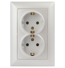 Розетка двойная ЭРА Intro Solo Schuko 2X2P+E 16A 250V перламутровый 4-205-06 Б0053678