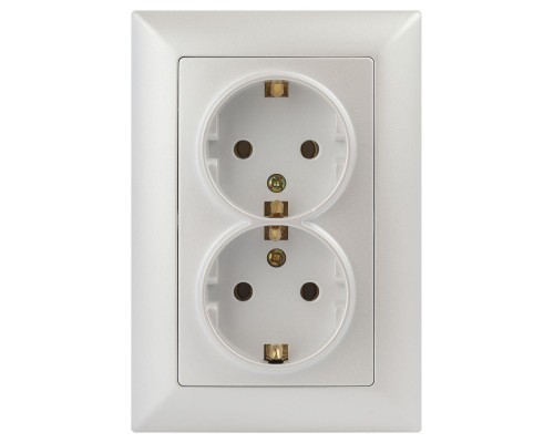 Розетка двойная ЭРА Intro Solo Schuko 2X2P+E 16A 250V перламутровый 4-205-06 Б0053678 Розетка двойная ЭРА Intro Solo Schuko 2X2P+E 16A 250V перламутровый 4-205-06 Б0053678