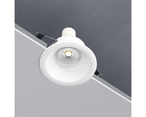 Встраиваемый светильник Elektrostandard 25058/01 a067712 Встраиваемый светильник Elektrostandard 25058/01 a067712