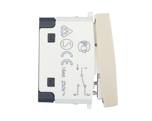 Переключатель LK Studio с двух мест 45х45мм (схема 6) 16 A, 250 B (белый) LK45 850804-1