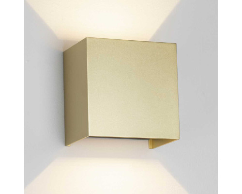 Настенный уличный светильник Mantra DAVOS 9225 Настенный уличный светильник Mantra DAVOS 9225