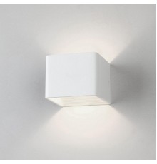 Настенный светодиодный светильник Elektrostandard Corudo MRL LED 1060 белый a063686