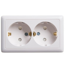 Розетка двойная 2К+З Systeme Electric Хит 16A 250V со шторками белая RA16-239-B