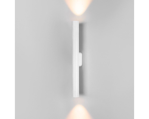 Настенный светодиодный светильник Elektrostandard Langer 40124/LED белый a061985 Настенный светодиодный светильник Elektrostandard Langer 40124/LED белый a061985