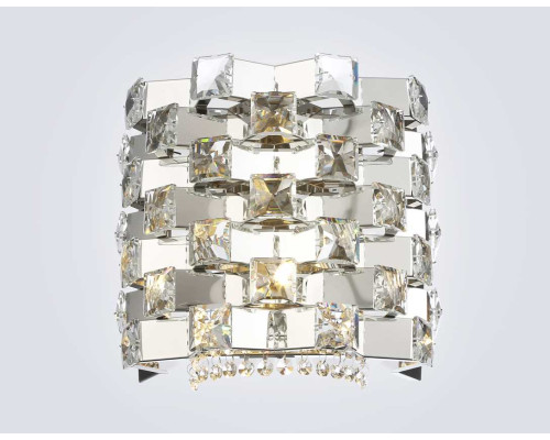 Настенный светильник с хрусталем Ambrella light High Light LH41012 Настенный светильник с хрусталем Ambrella light High Light LH41012