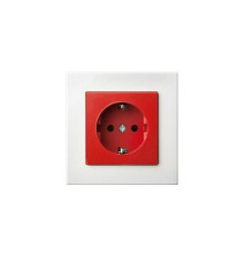 Розетка 2P+E Liregus Epsilon со шторками красный 28-0164