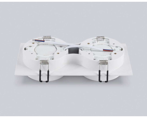 Светильник встраиваемый Ambrella Light TN6711 Светильник встраиваемый Ambrella Light TN6711