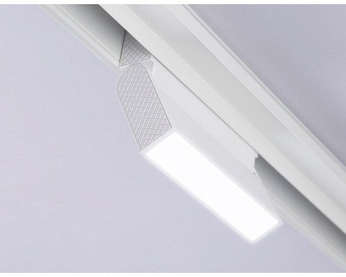 Трековый светодиодный светильник Ambrella light Track System Magnetic GL4058 Трековый светодиодный светильник Ambrella light Track System Magnetic GL4058