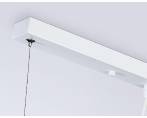Подвесная люстра Ambrella light Traditional TR8196