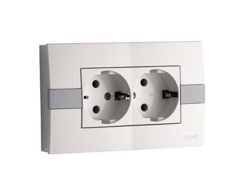 Розетка 2К+З двойная Mono Electric Eсо 16A 250V винтовое подключение белый 101-010104-120 Розетка 2К+З двойная Mono Electric Eсо 16A 250V винтовое подключение белый 101-010104-120